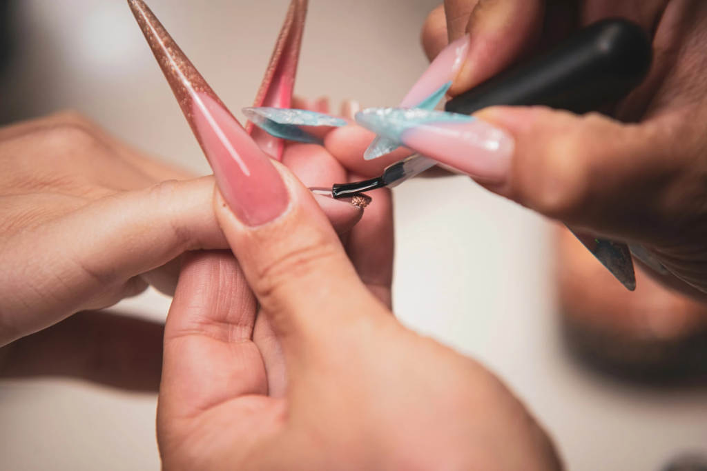 unique-nails-formations-pour-prothesite-ongulaire